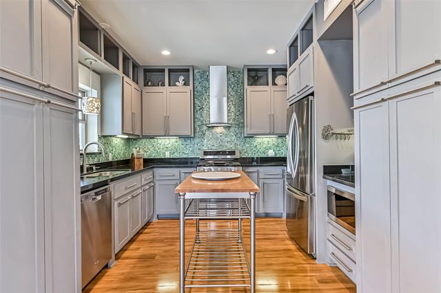 4214 Spanish Main, Galveston, TX 77554