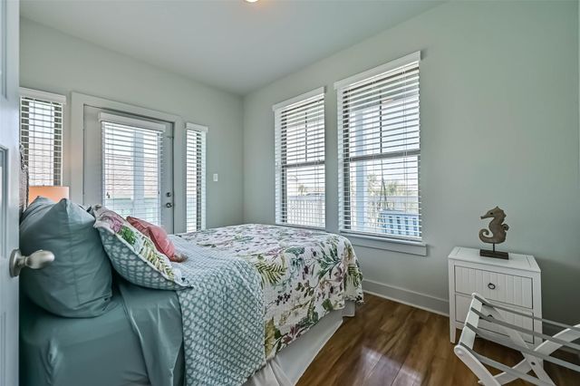 4214 Spanish Main, Galveston, TX 77554