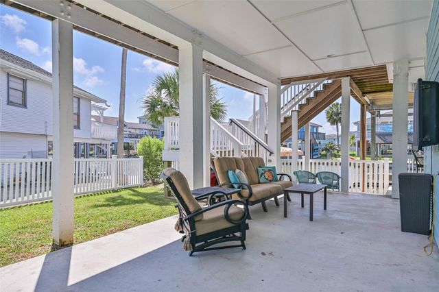 4214 Spanish Main, Galveston, TX 77554