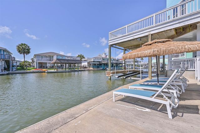 4214 Spanish Main, Galveston, TX 77554