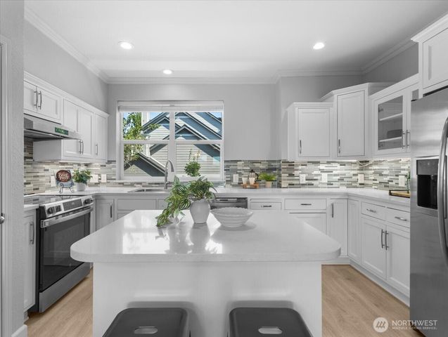 758 SE Fairwinds Loop, Vancouver, WA 98661