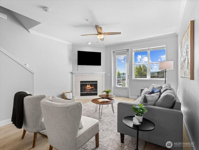 758 SE Fairwinds Loop, Vancouver, WA 98661