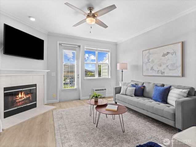 758 SE Fairwinds Loop, Vancouver, WA 98661