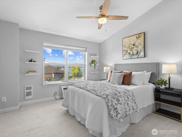 758 SE Fairwinds Loop, Vancouver, WA 98661
