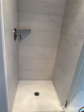 758 SE Fairwinds Loop, Vancouver, WA 98661