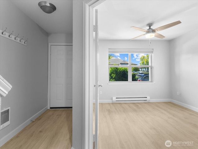 758 SE Fairwinds Loop, Vancouver, WA 98661