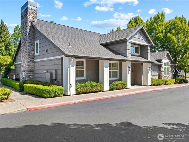 758 SE Fairwinds Loop, Vancouver, WA 98661