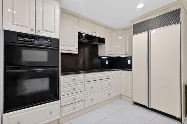 9595 Collins Avenue N-8F, Surfside, FL 33154