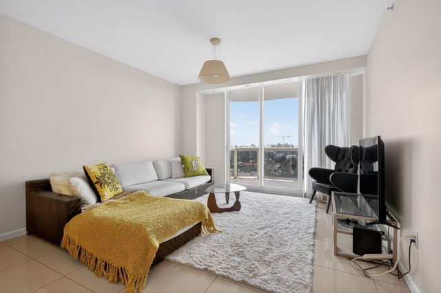 9595 Collins Avenue N-8F, Surfside, FL 33154