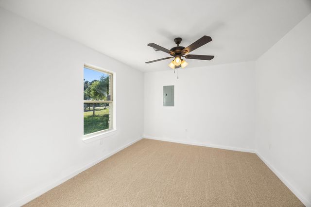 103 County Road 5019, Cleveland, TX 77327