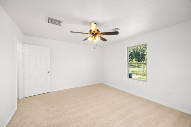 103 County Road 5019, Cleveland, TX 77327