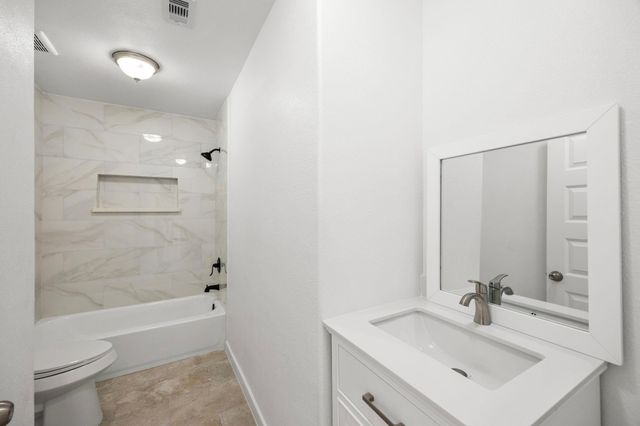 103 County Road 5019, Cleveland, TX 77327