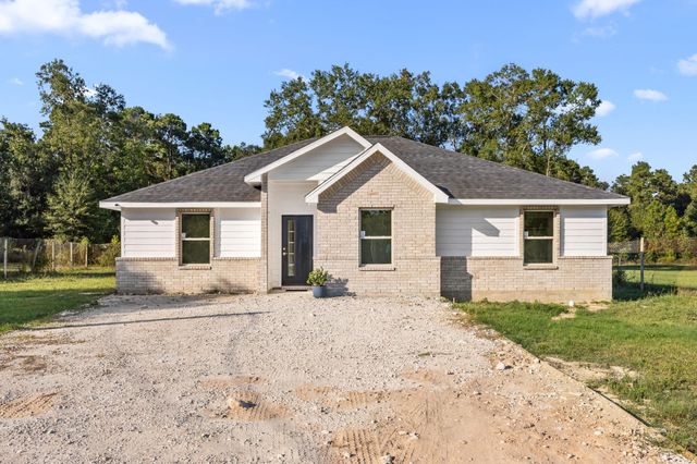 103 County Road 5019, Cleveland, TX 77327