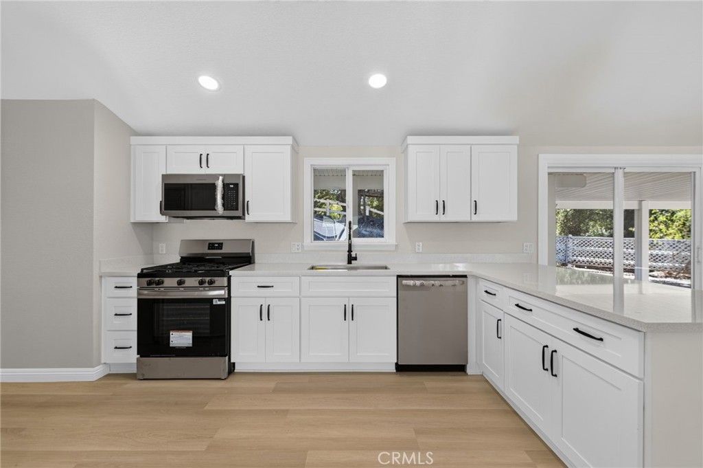 33515 Hidden Hollow, Wildomar, CA 92595 — photo 4