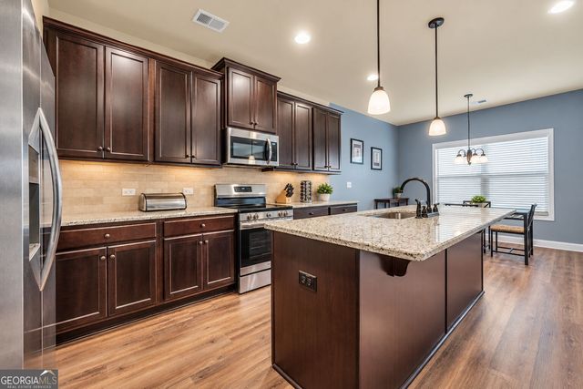 102 Douglas Fir Drive, Jackson, GA 30233