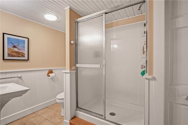 1697 Peninsula Drive, Indian Lake Boro, PA 15926