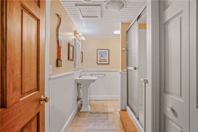 1697 Peninsula Drive, Indian Lake Boro, PA 15926