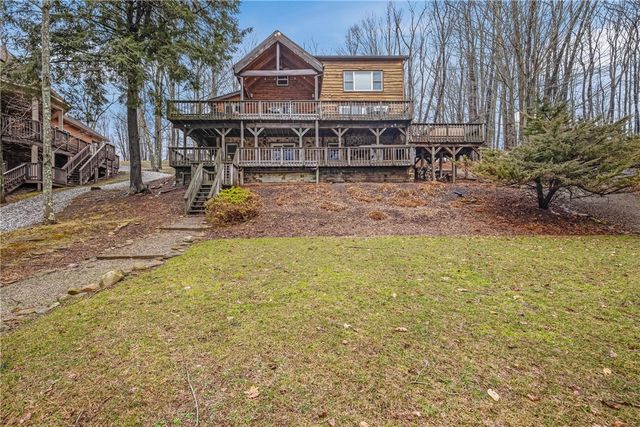 1697 Peninsula Drive, Indian Lake Boro, PA 15926