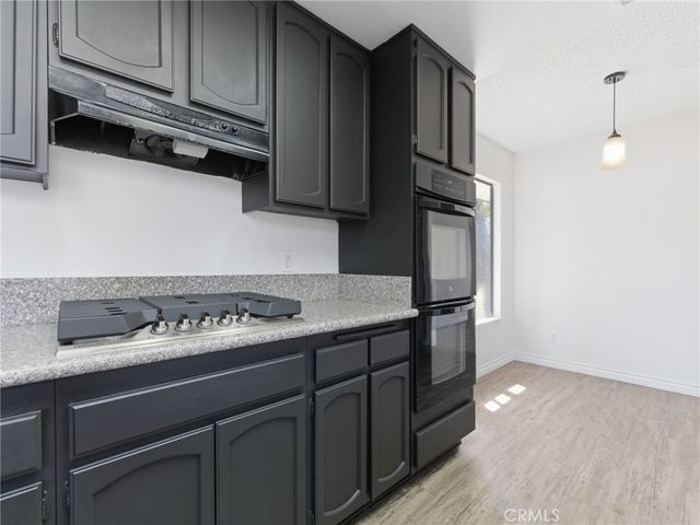28813 Crimson Court, Highland, CA 92346