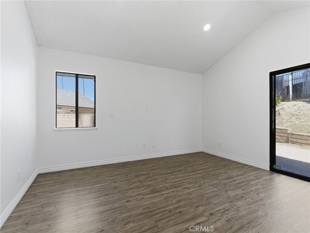 28813 Crimson Court, Highland, CA 92346