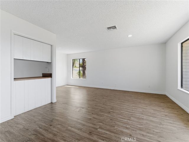 28813 Crimson Court, Highland, CA 92346