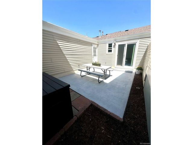 7629 S Monaco Way, Centennial, CO 80112