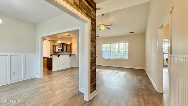 87 Strut Way, Rocky Point, NC 28457