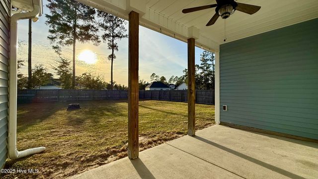 87 Strut Way, Rocky Point, NC 28457