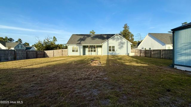 87 Strut Way, Rocky Point, NC 28457