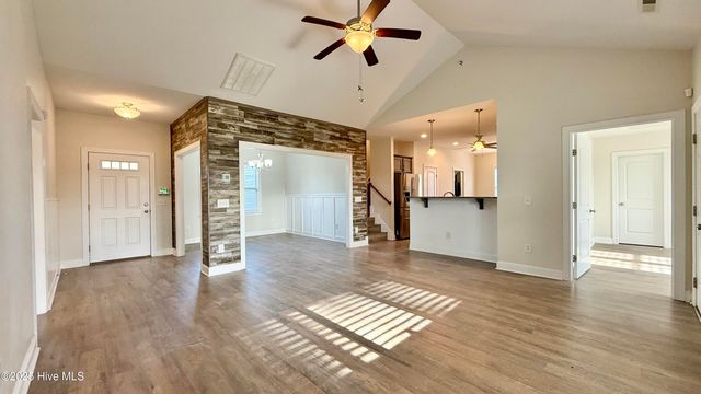 87 Strut Way, Rocky Point, NC 28457