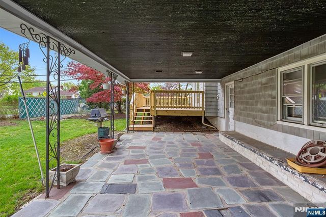 339 Beechwood Road, Oradell, NJ 07649