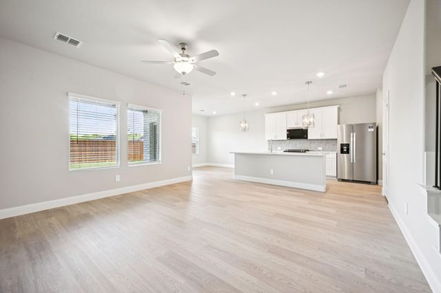 718 London Town Lane, Princeton, TX 75071