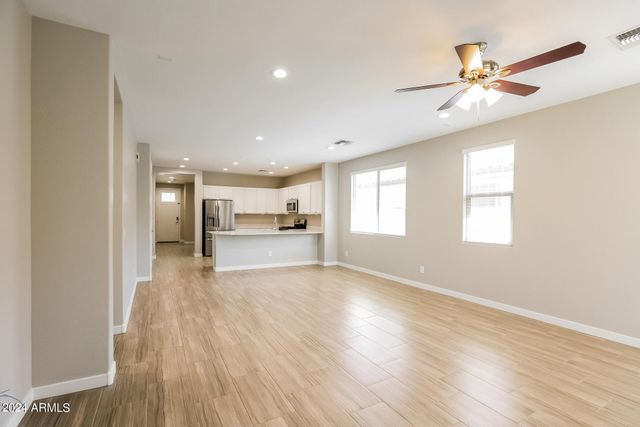 1219 E Glass Lane, Phoenix, AZ 85042