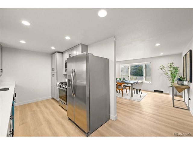 130 Garrison St, Lakewood, CO 80226