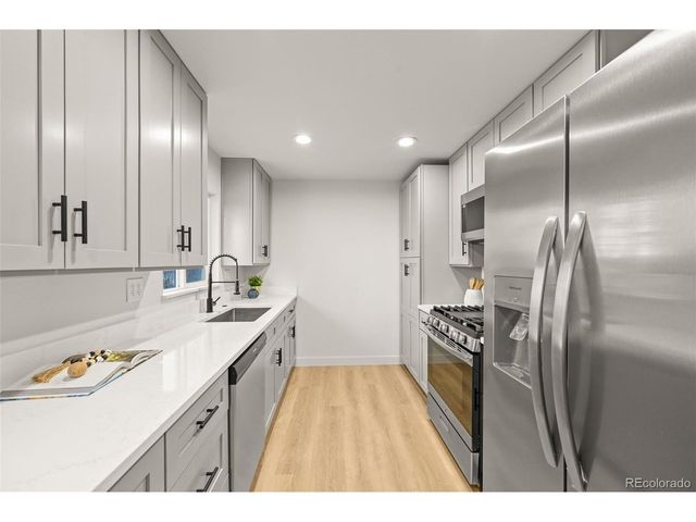 130 Garrison St, Lakewood, CO 80226