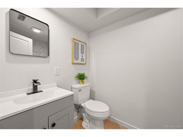 130 Garrison St, Lakewood, CO 80226