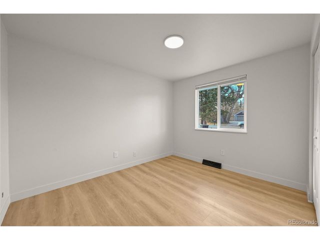 130 Garrison St, Lakewood, CO 80226