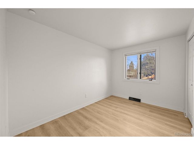 130 Garrison St, Lakewood, CO 80226