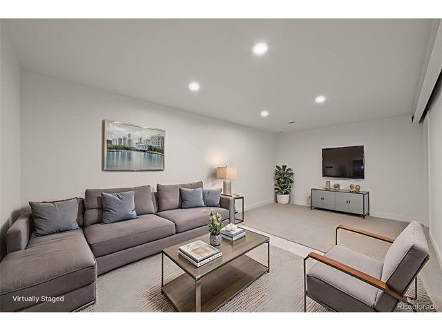130 Garrison St, Lakewood, CO 80226