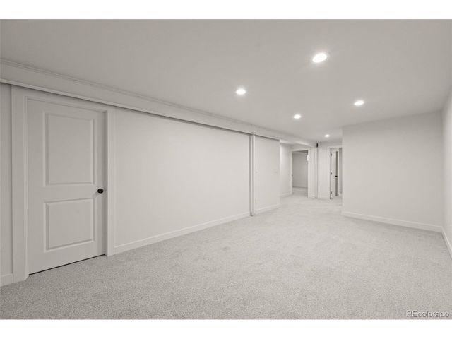 130 Garrison St, Lakewood, CO 80226