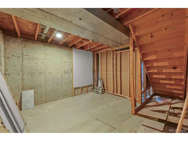 130 Garrison St, Lakewood, CO 80226