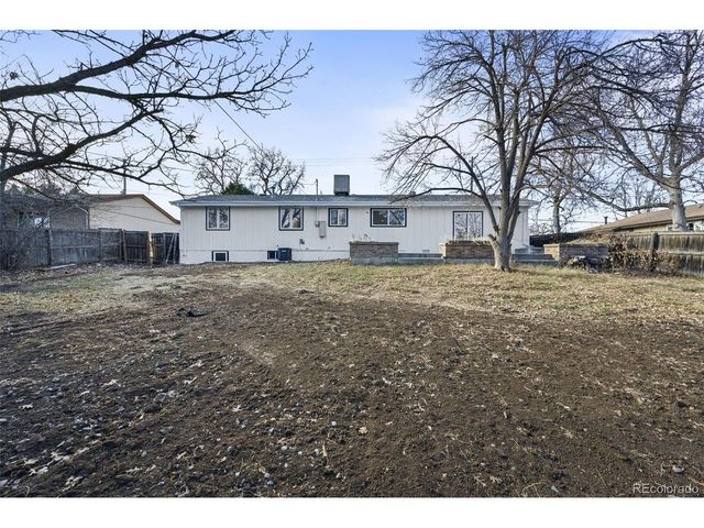130 Garrison St, Lakewood, CO 80226