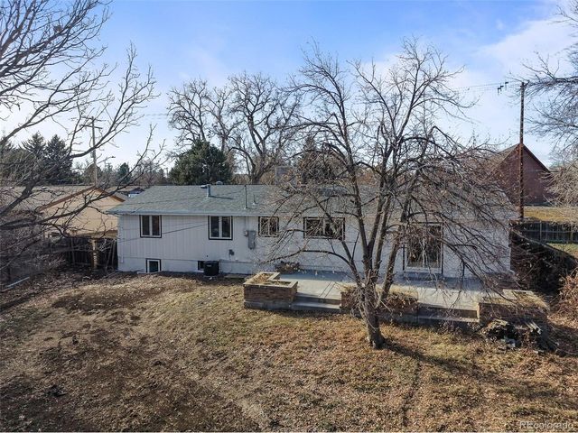130 Garrison St, Lakewood, CO 80226