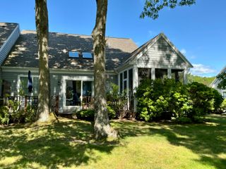 3 Mayfair Court, Mashpee, MA 02649
