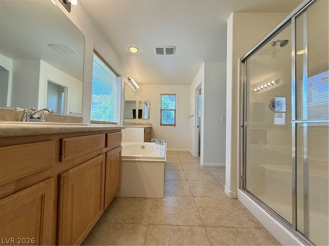 9031 Winchester Ridge Street, Las Vegas, NV 89139