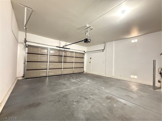 9031 Winchester Ridge Street, Las Vegas, NV 89139