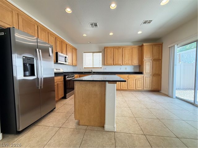 9031 Winchester Ridge Street, Las Vegas, NV 89139