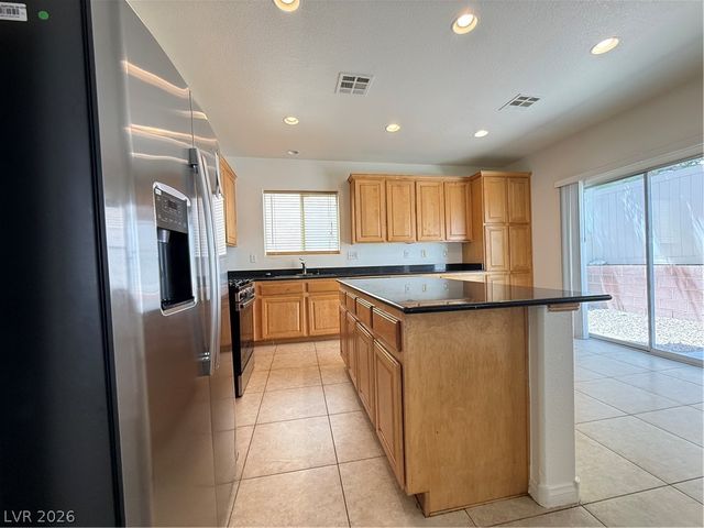 9031 Winchester Ridge Street, Las Vegas, NV 89139