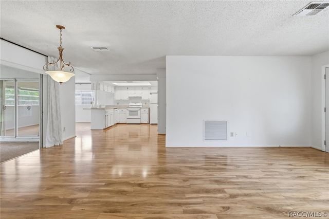 1240 N Van Nortwick Road, Lecanto, FL 34461