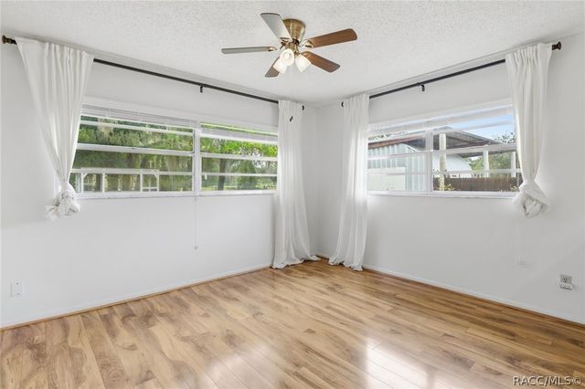 1240 N Van Nortwick Road, Lecanto, FL 34461